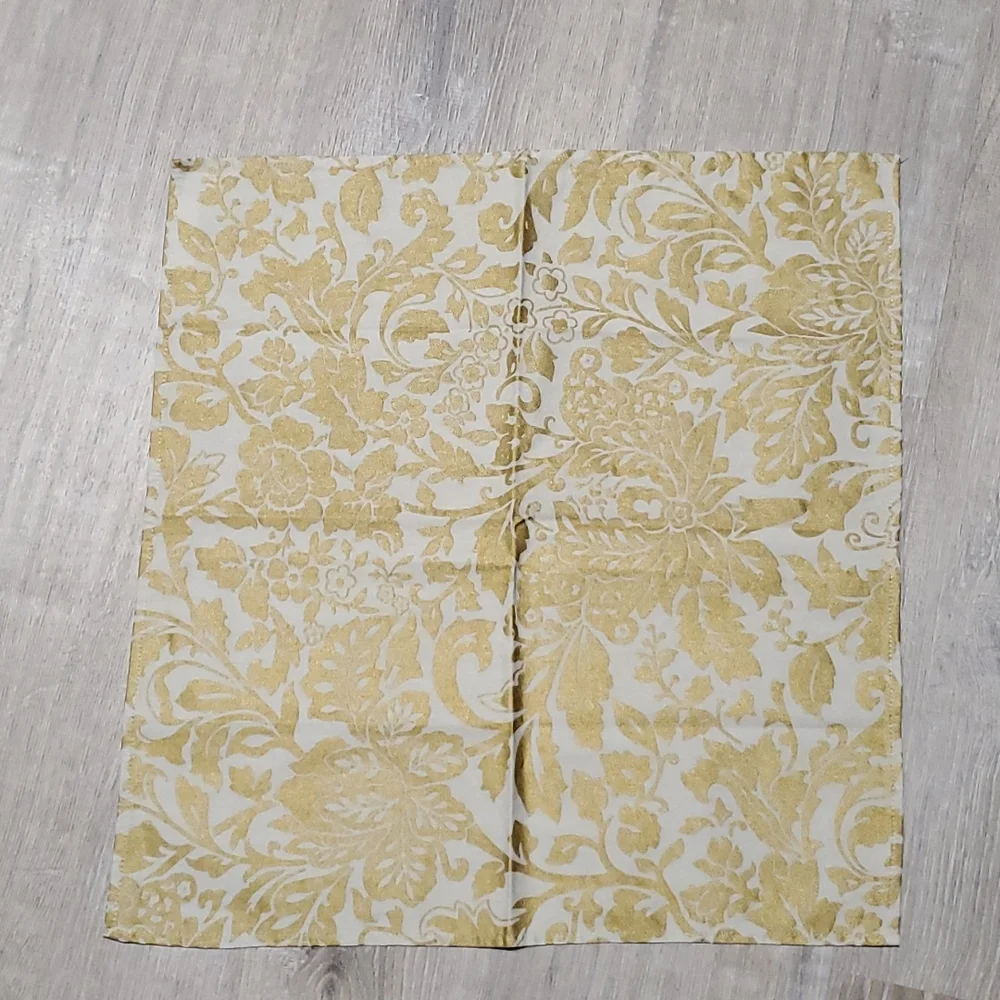 Williams Sonoma Bundle Lit of 8 cotton table napkins floral gold